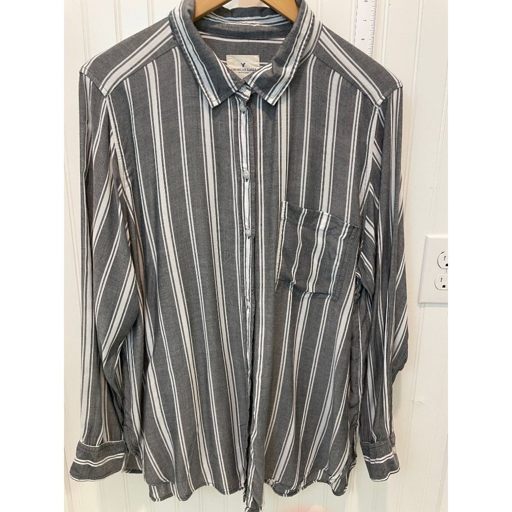 AE Long Sleeve Button-Down Striped Shirt